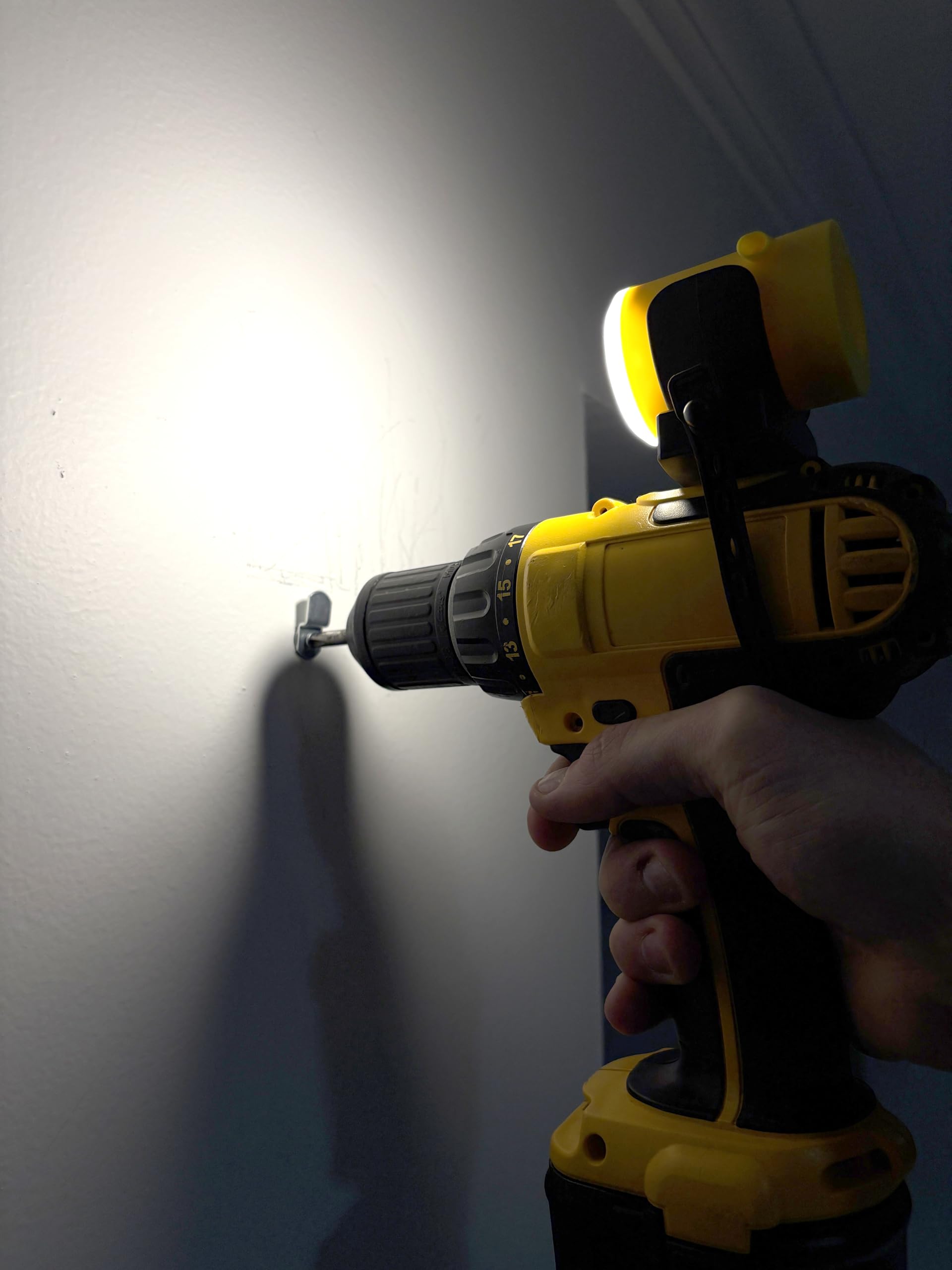 Jokari Dust Blaster™ 360° Dust Blower Attachment for Power Tools - Rechargeable USB-C, LED Work Light, Emergency Light, Cordless Dust Control for Workshop - Image 5