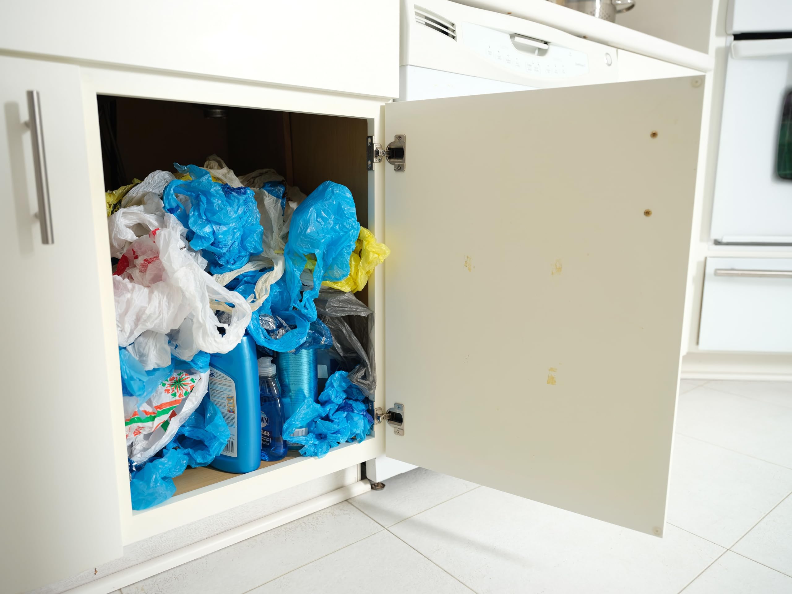 Jokari Multi-Purpose Plastic Shopping Bag Holder. Store and Reuse Bags as Trash Can Liners, Lunch Bags and More. Space-Saving, Eco Conscious Wall Mount or Cabinet Door Attachment Storage Solution - Image 4